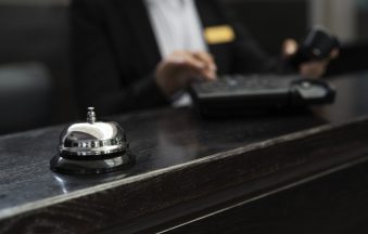 female-receptionist-elegant-suit-work-hours-800x500